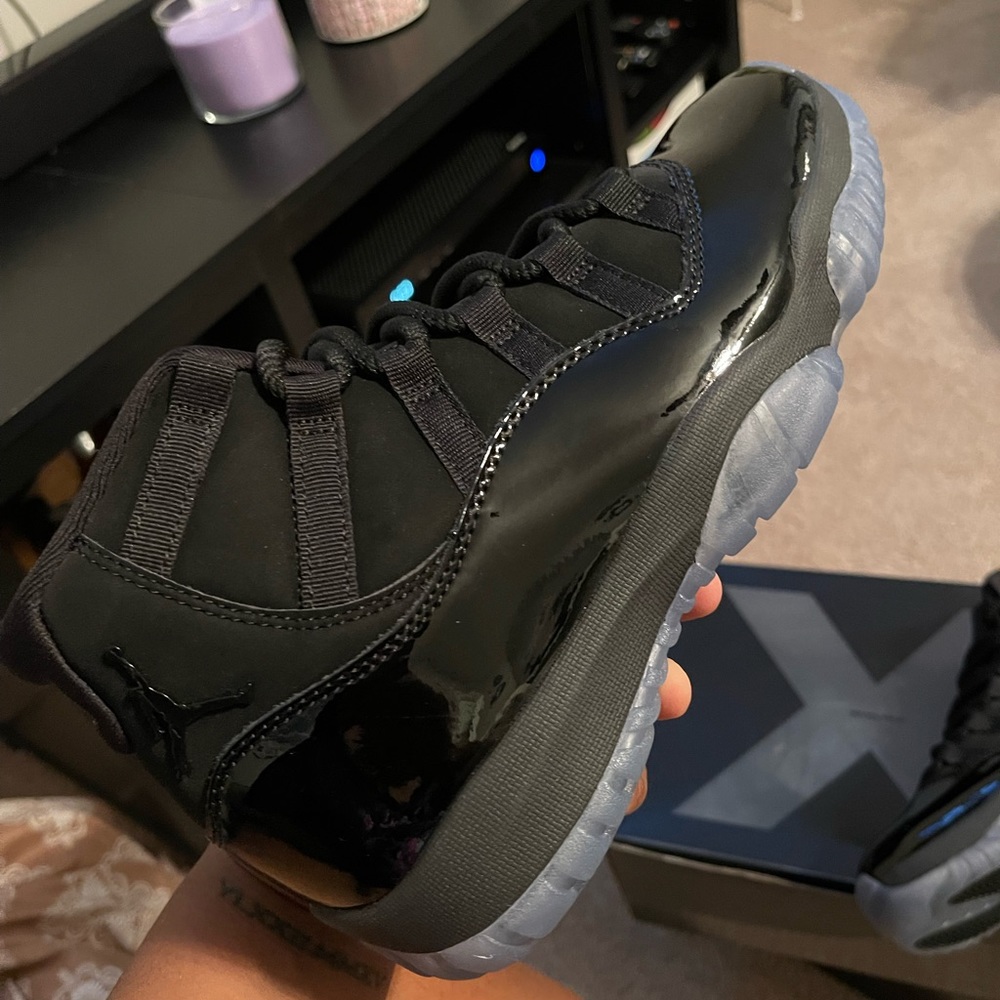 Jordan 11 Retro Cap and Gown 2018 Size 7.5